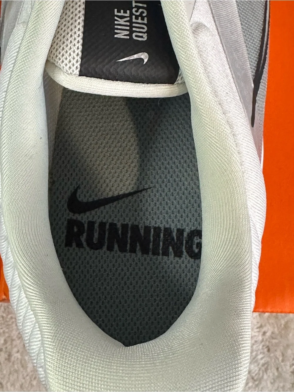 Nike Quest 5